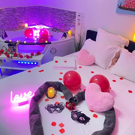 L'Escale Balneo'Romantique - Loveroom - Jacuzzi & Petit Dejeuner Villiers-sur-Marne Buitenkant foto
