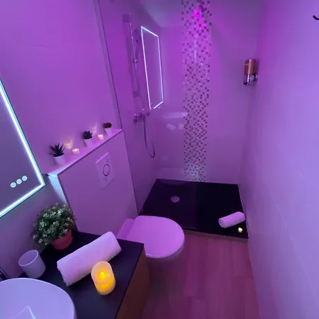 L'Escale Balneo'Romantique - Loveroom - Jacuzzi & Petit Dejeuner Villiers-sur-Marne Buitenkant foto