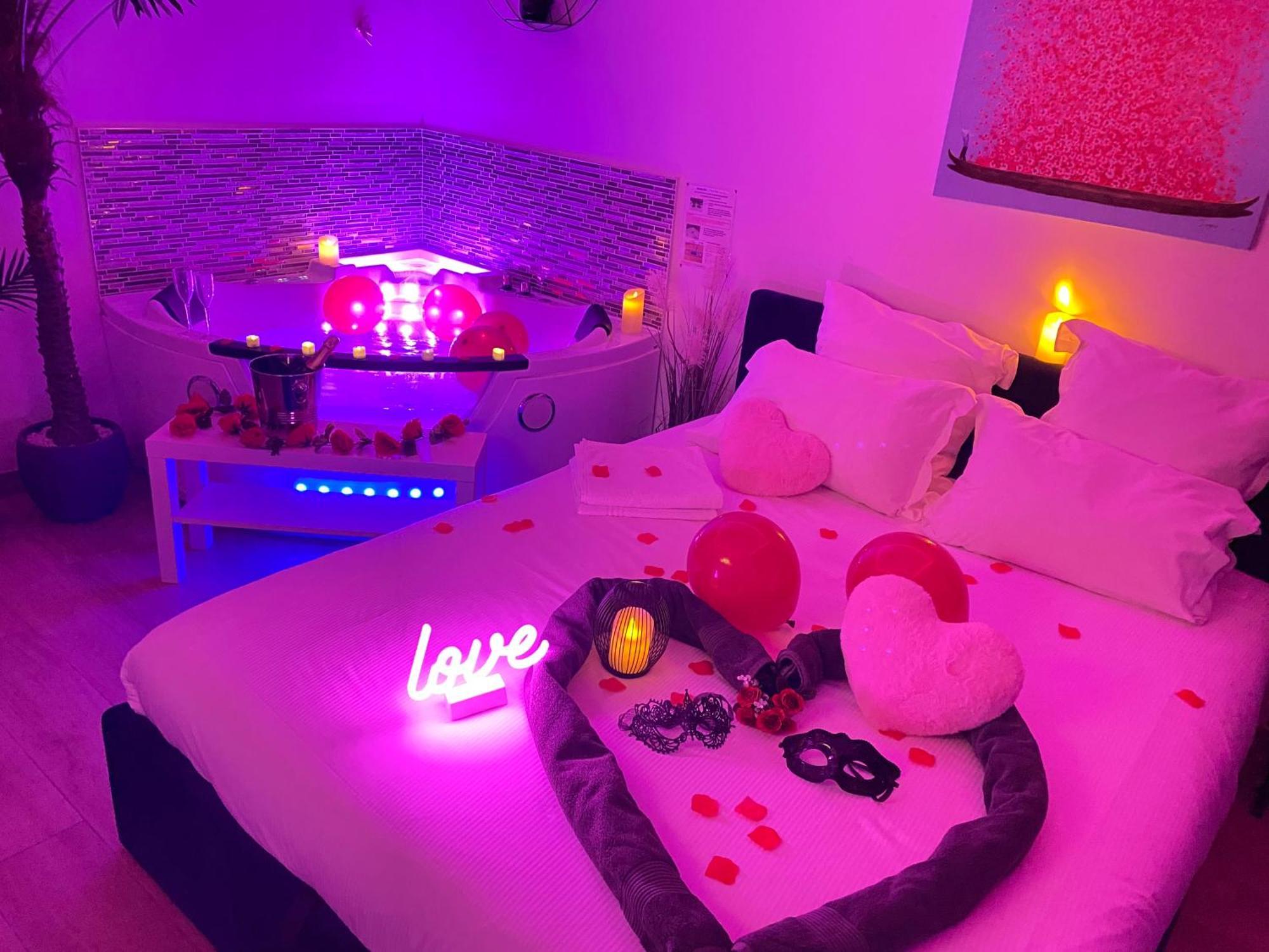 Apartment L'escale Balneo'romantique - Loveroom - Jacuzzi & Petit Dejeuner *