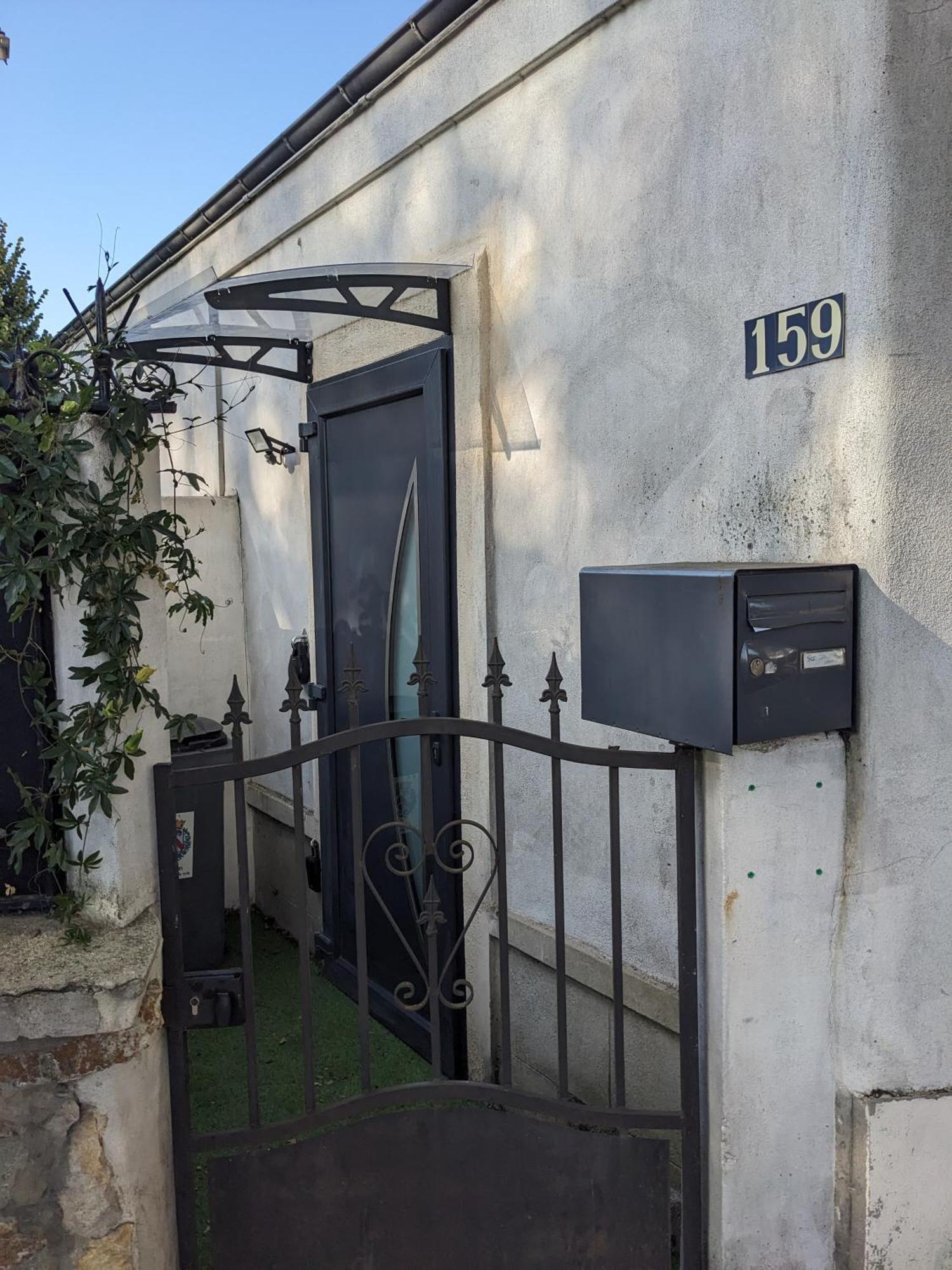 L'escale Balneo'romantique - Loveroom - Jacuzzi & Petit Dejeuner Apartment