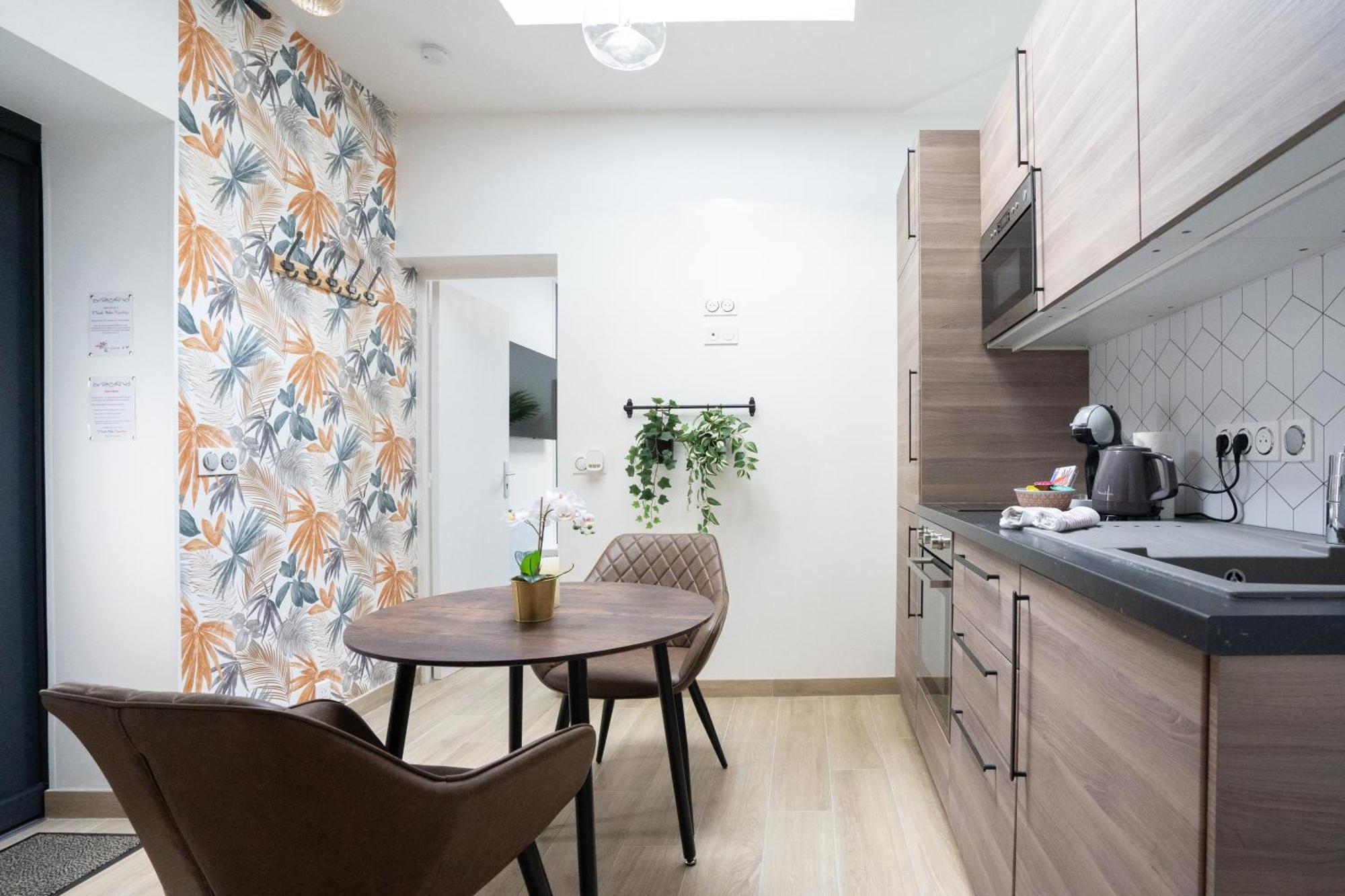 Apartment L'escale Balneo'romantique - Loveroom - Jacuzzi & Petit Dejeuner *